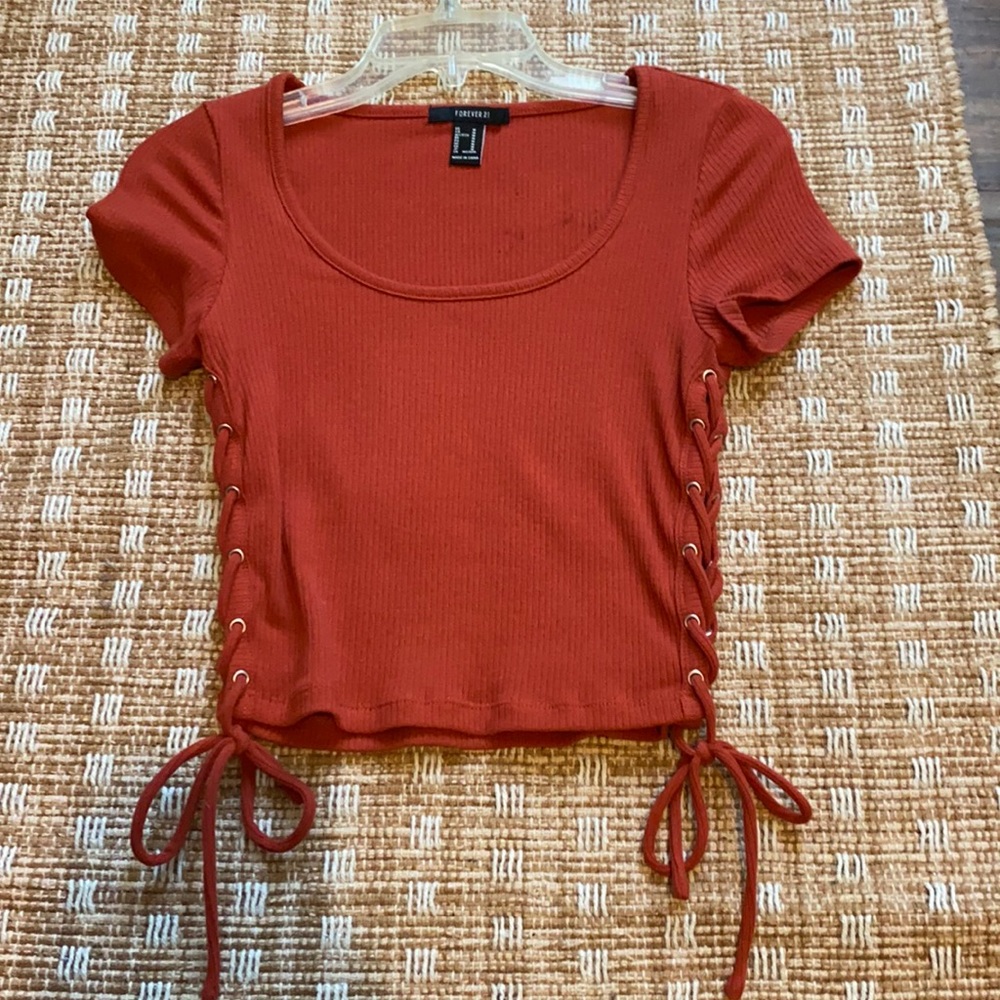 lace up baby tee